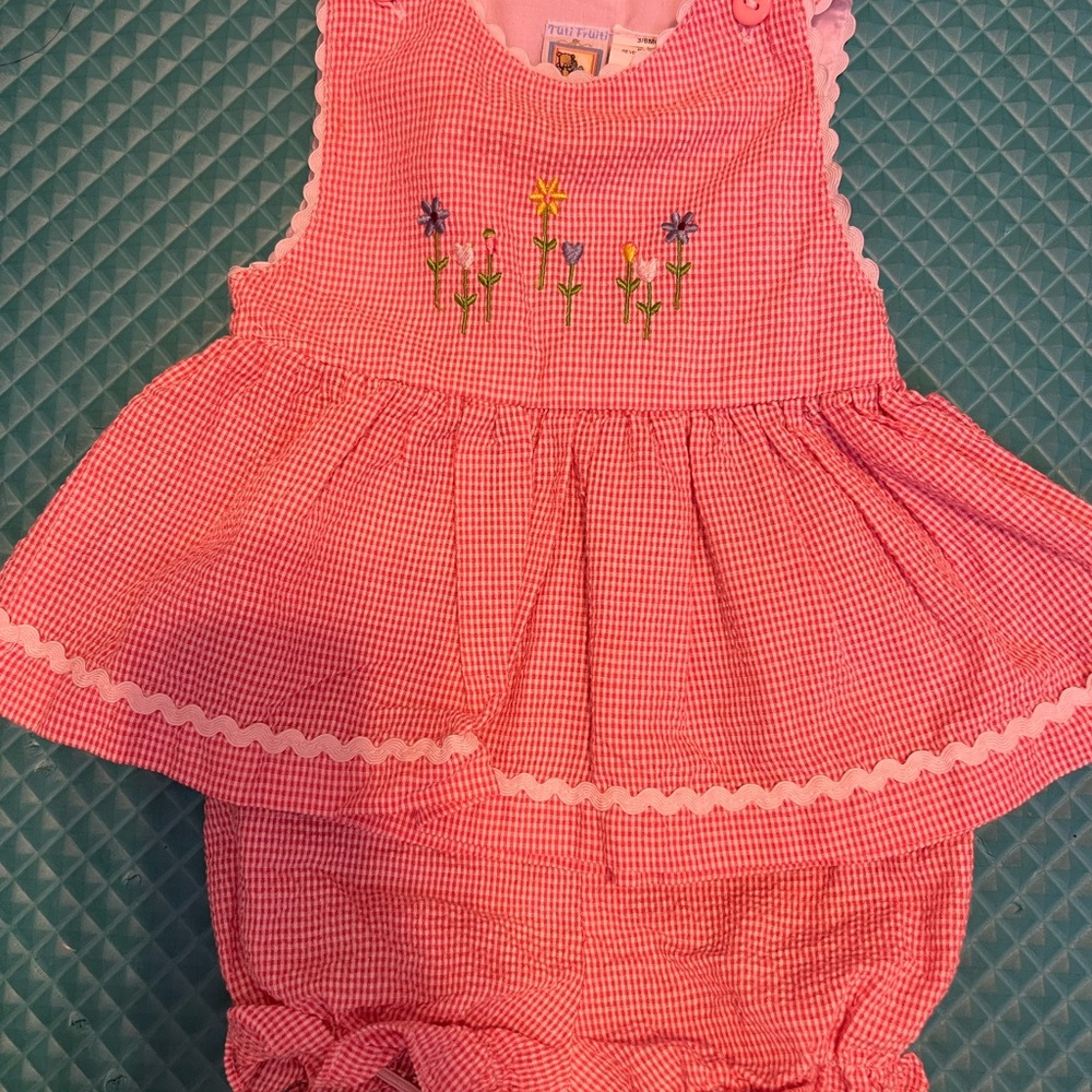 Charming Pink Checkered Kids Set with Floral Embroidery